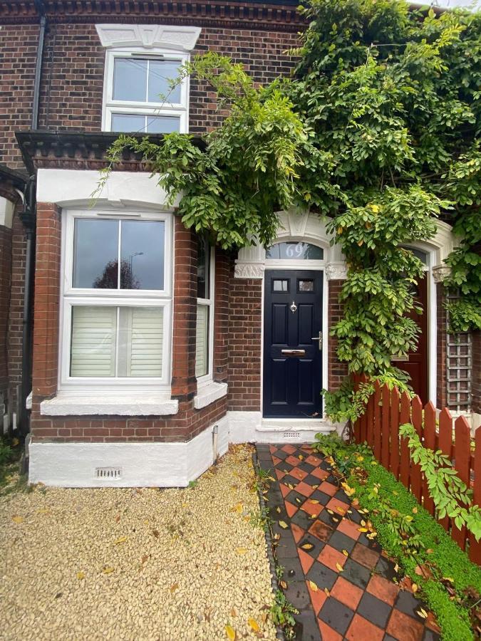 Luxurious 3 Bedroom House With Permit Parking Norwich Exterior photo